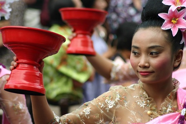 Thai Dancing